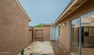 Photo #6: 6768654 Listing