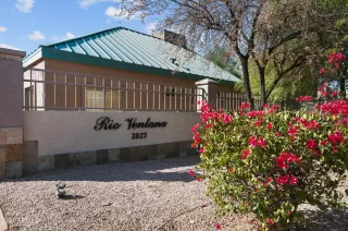 More Details about MLS # 6769006 : 2027 E UNIVERSITY DRIVE#106