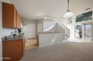 Photo #4: 6769006 Listing