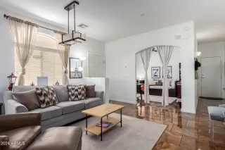 Photo #3: 6769009 Listing 