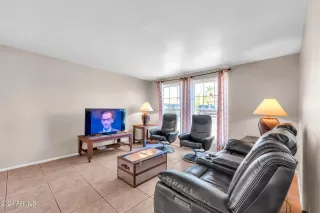 Photo #4: 6769111 Listing 