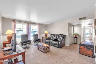 Photo #5: 6769111 Listing 