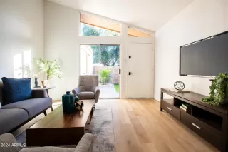 Photo #1: 6769270 Listing