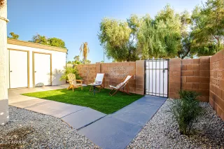 Photo #5: 6769270 Listing