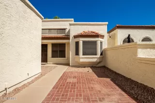 Photo #5: 6769507 Listing 