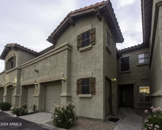 MLS: 6769626 Condo For Sale