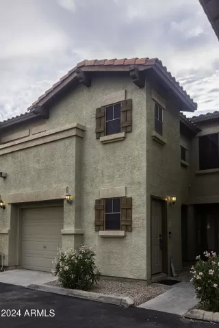 Photo #2: 6769626 Listing