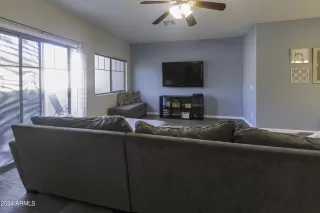 Photo #6: 6769626 Listing