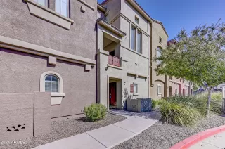 Photo #1: 6769902 Listing