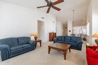 Photo #3: 6770138 Listing