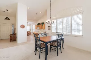 Photo #6: 6770138 Listing