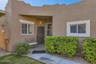 Photo #2: 6770165 Listing 