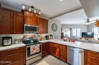 Photo #2: 6770181 Listing 