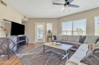 Photo #3: 6770224 Listing 