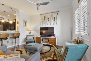 Photo #5: 6770401 Listing 