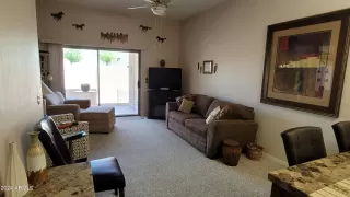 Photo #6: 6770875 Listing