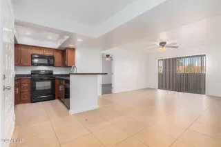 Photo #1: 6771195 Listing 