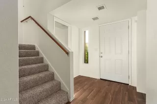 Photo #5: 6771257 Listing