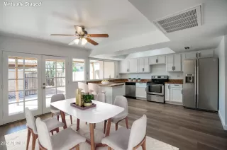 Photo #2: 6771260 Listing