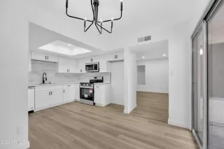 Photo #4: 6771454 Listing 