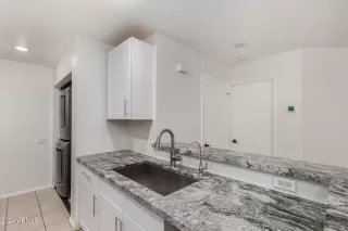 Photo #3: 6771601 Listing