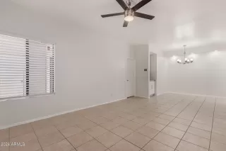 Photo #5: 6771601 Listing