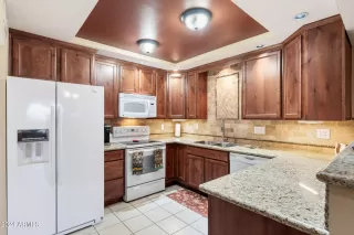 Photo #2: 6771681 Listing