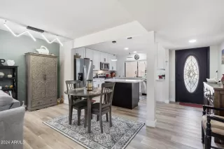 Photo #4: 6771723 Listing