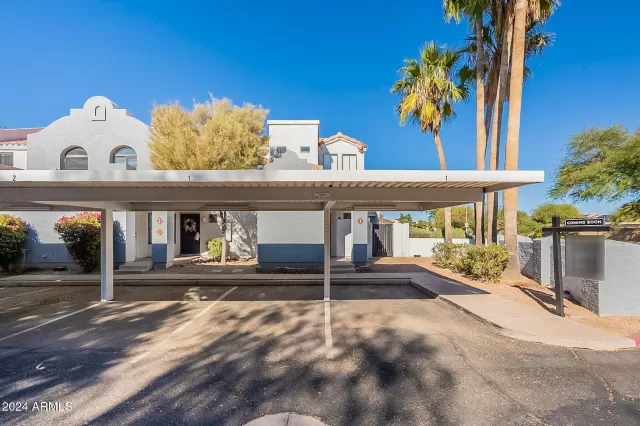 MLS: 6771850 Condo For Sale