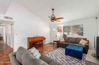 Photo #2: 6772200 Listing 