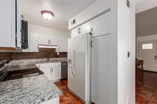 Photo #4: 6772200 Listing 