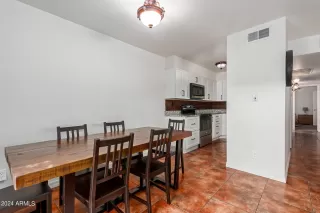 Photo #6: 6772200 Listing 