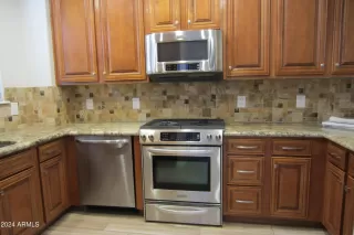 Photo #3: 6772249 Listing