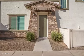 Photo #1: 6772318 Listing