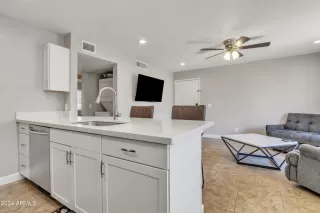 Photo #5: 6772546 Listing 