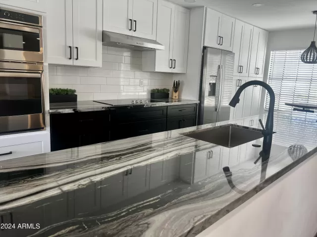 MLS: 6772736 Condo For Sale