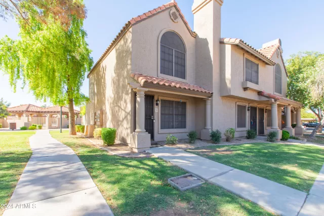 MLS: 6772831 Condo For Sale