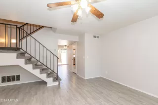 Photo #6: 6772831 Listing 