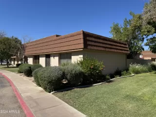 Photo #1: 6773081 Listing