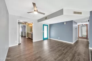 Photo #3: 6773420 Listing