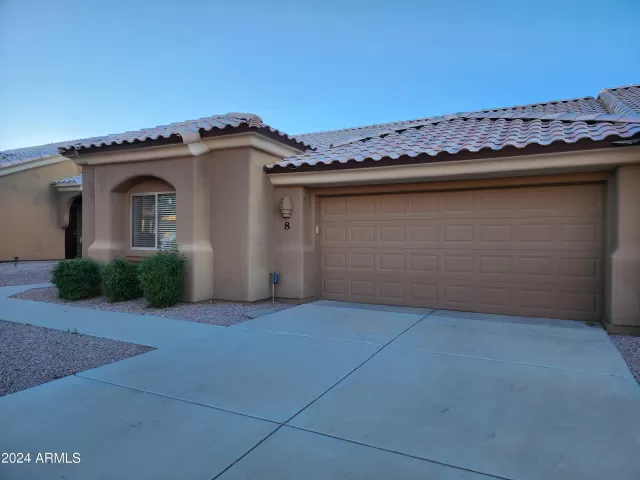 MLS: 6773579 Condo For Sale