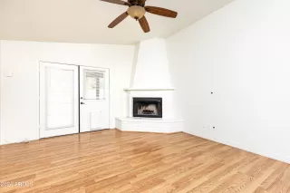 Photo #2: 6773637 Listing