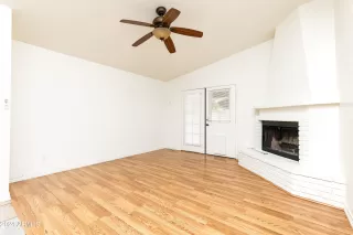 Photo #5: 6773637 Listing