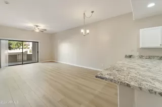 Photo #2: 6773731 Listing