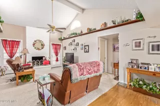 Photo #2: 6773871 Listing