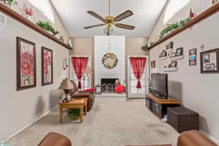 Photo #3: 6773871 Listing