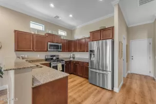 Photo #5: 6773928 Listing