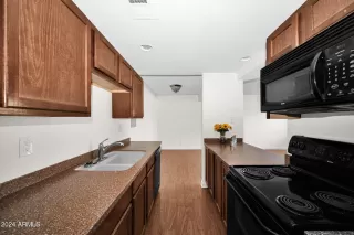 Photo #2: 6774182 Listing