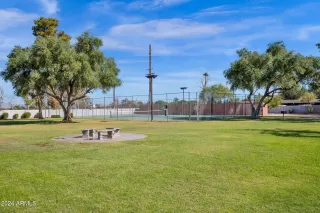 Photo #4: 6774182 Listing