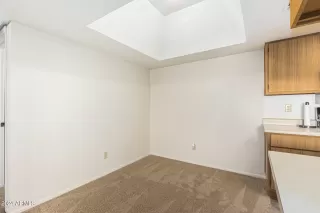 Photo #6: 6774409 Listing